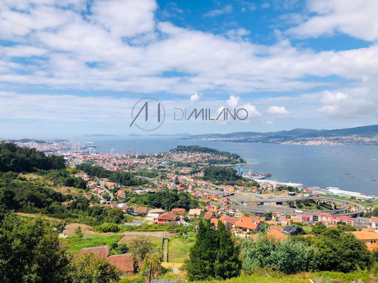 Magnifico chalet de piedra, con piscina e inmejorables vistas de la Ría de Vigo
