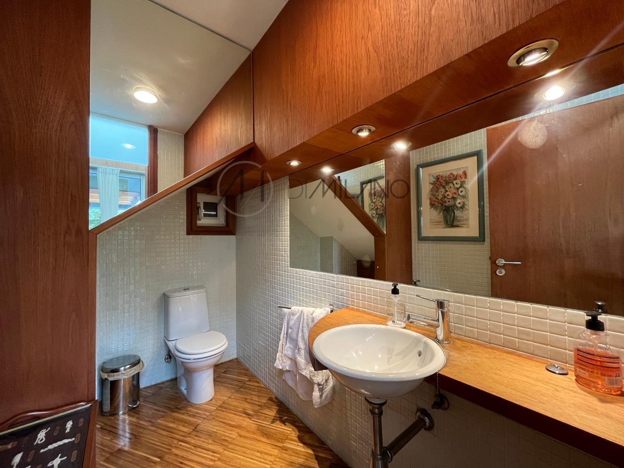Exclusiva casa de diseño con vistas inmejorables en Nigrán