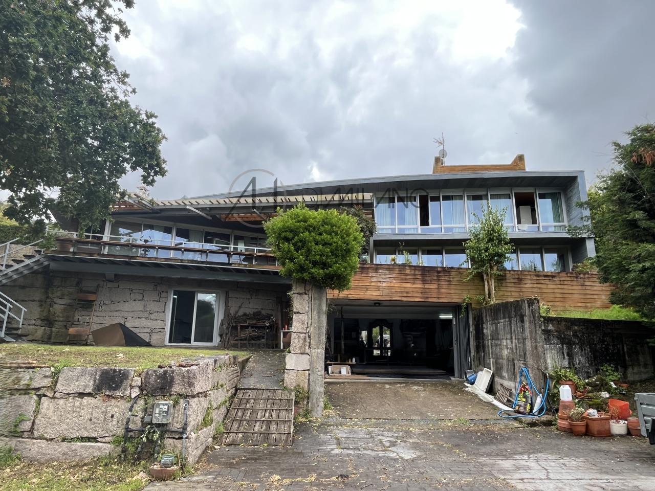 Exclusiva casa de diseño con vistas inmejorables en Nigrán