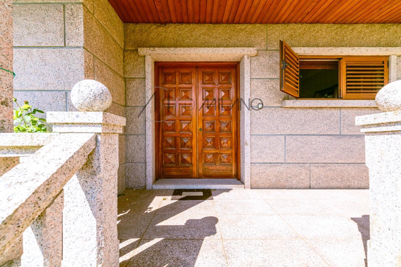Casa de piedra en Ribadumia: Encanto rural cerca del mar.