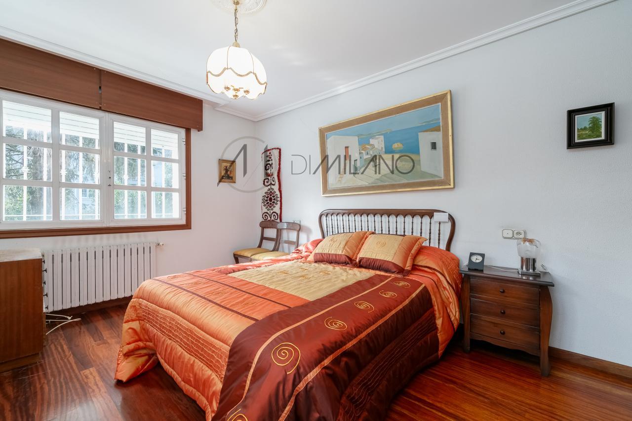 Chalet de piedra en Navia-Samil, Vigo