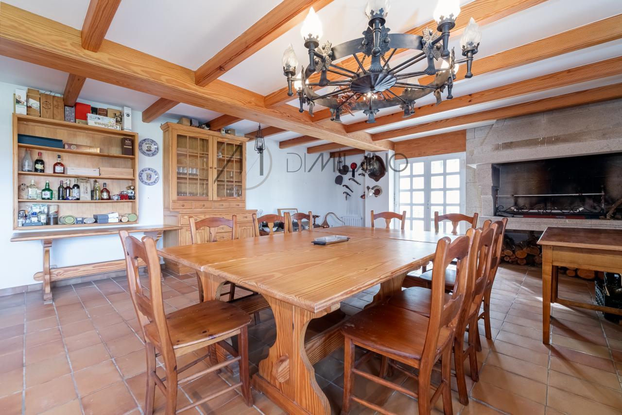 Chalet de piedra en Navia-Samil, Vigo