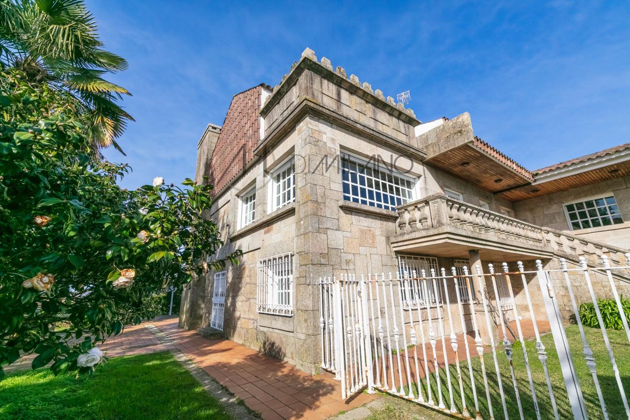 Chalet de piedra en Navia-Samil, Vigo