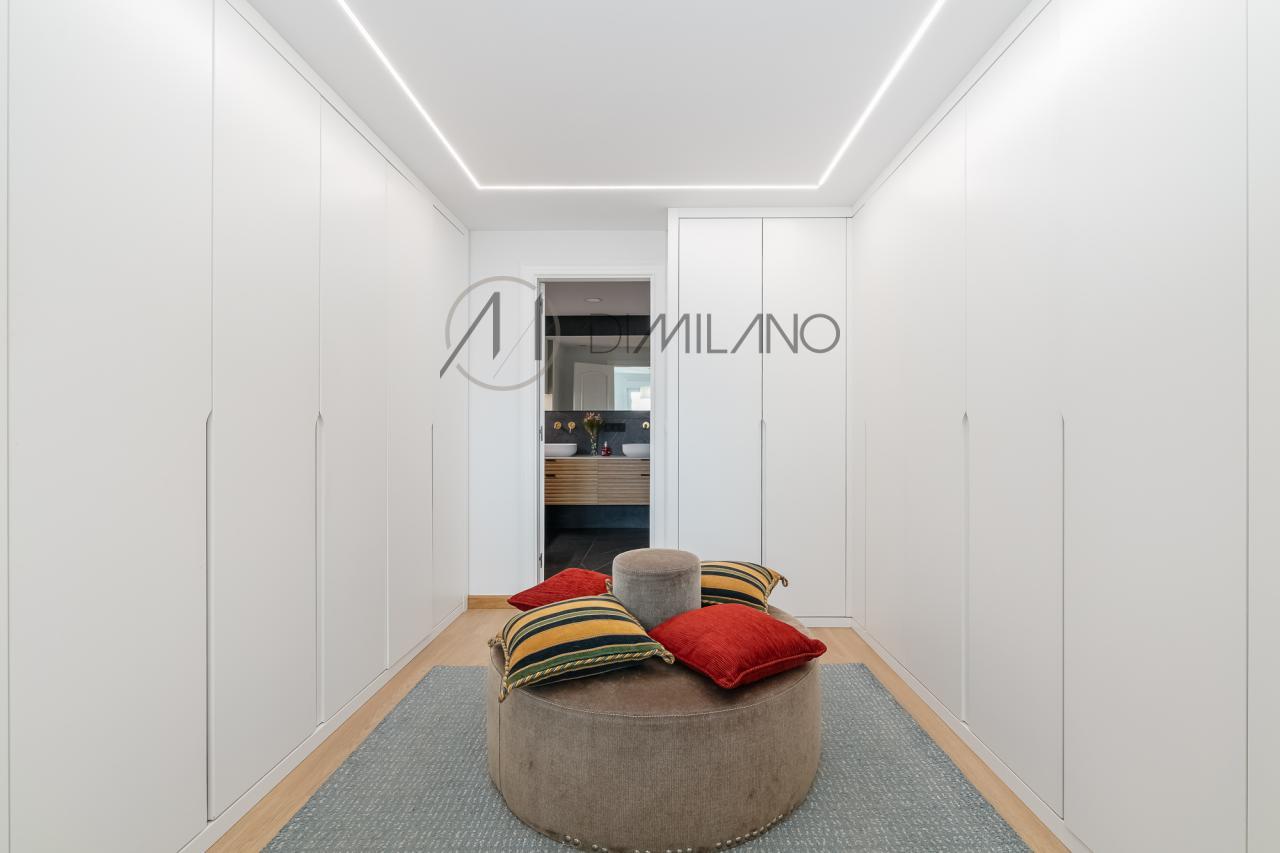 Chalet adosado en urbanización Puente Romano de Baiona.