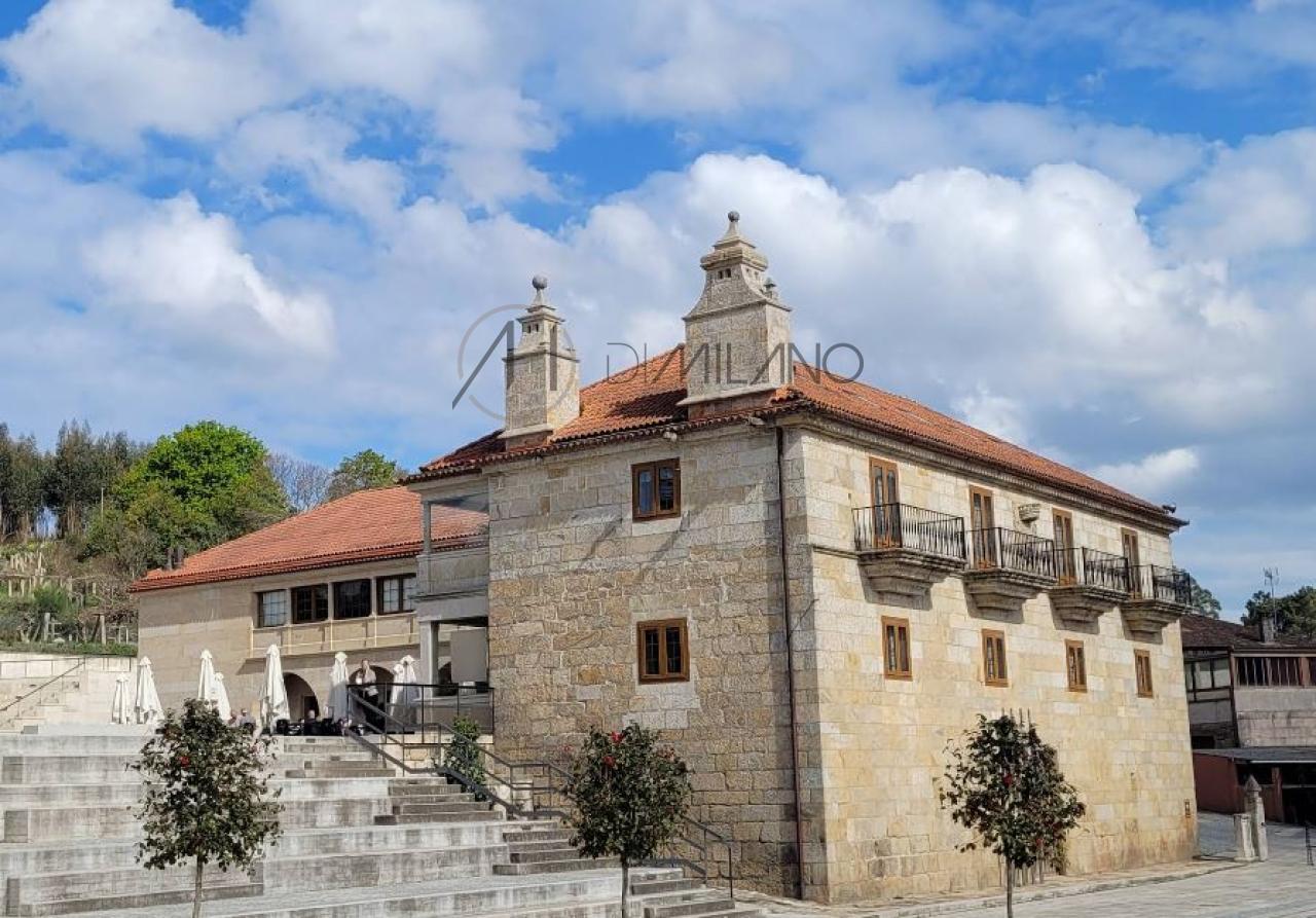 Casa de piedra en Mos
