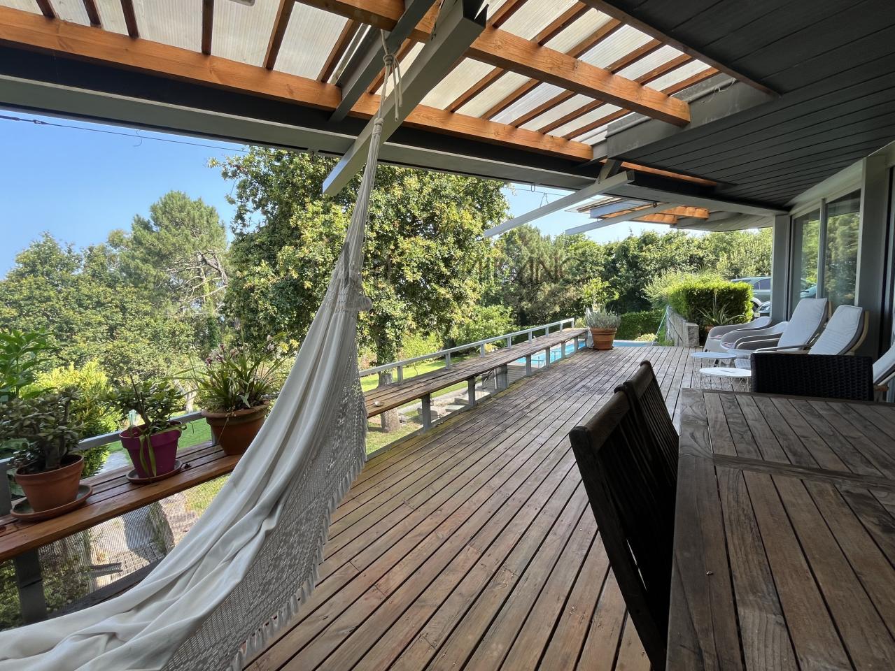 Exclusiva casa de diseño con vistas inmejorables en Nigrán
