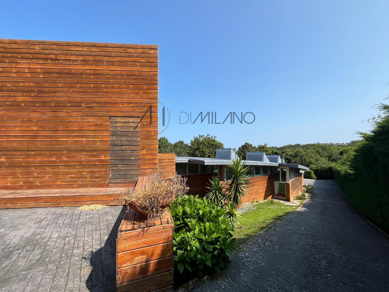 Exclusiva casa de diseño con vistas inmejorables en Nigrán