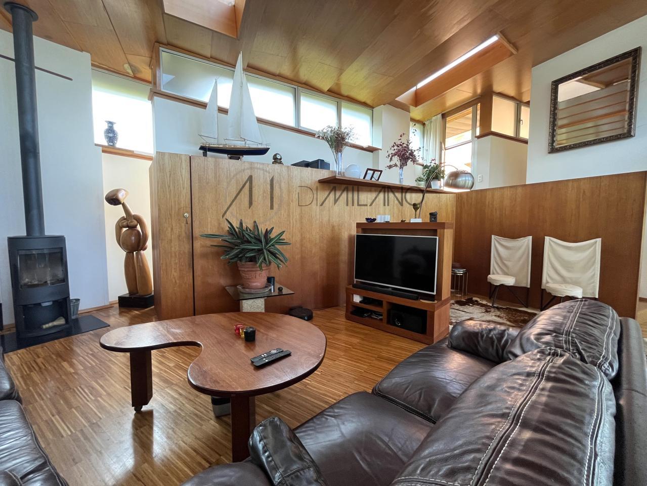 Exclusiva casa de diseño con vistas inmejorables en Nigrán
