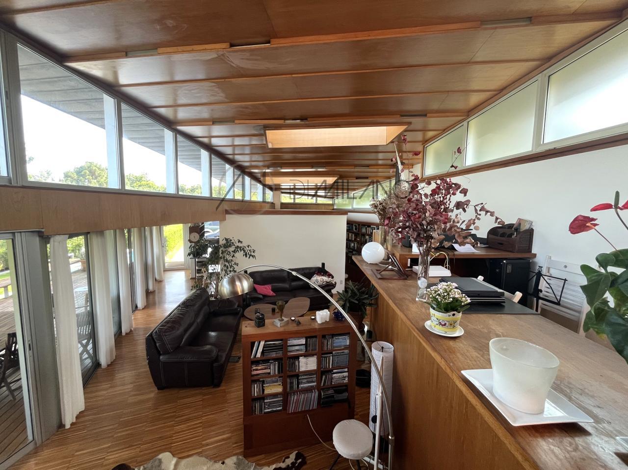 Exclusiva casa de diseño con vistas inmejorables en Nigrán