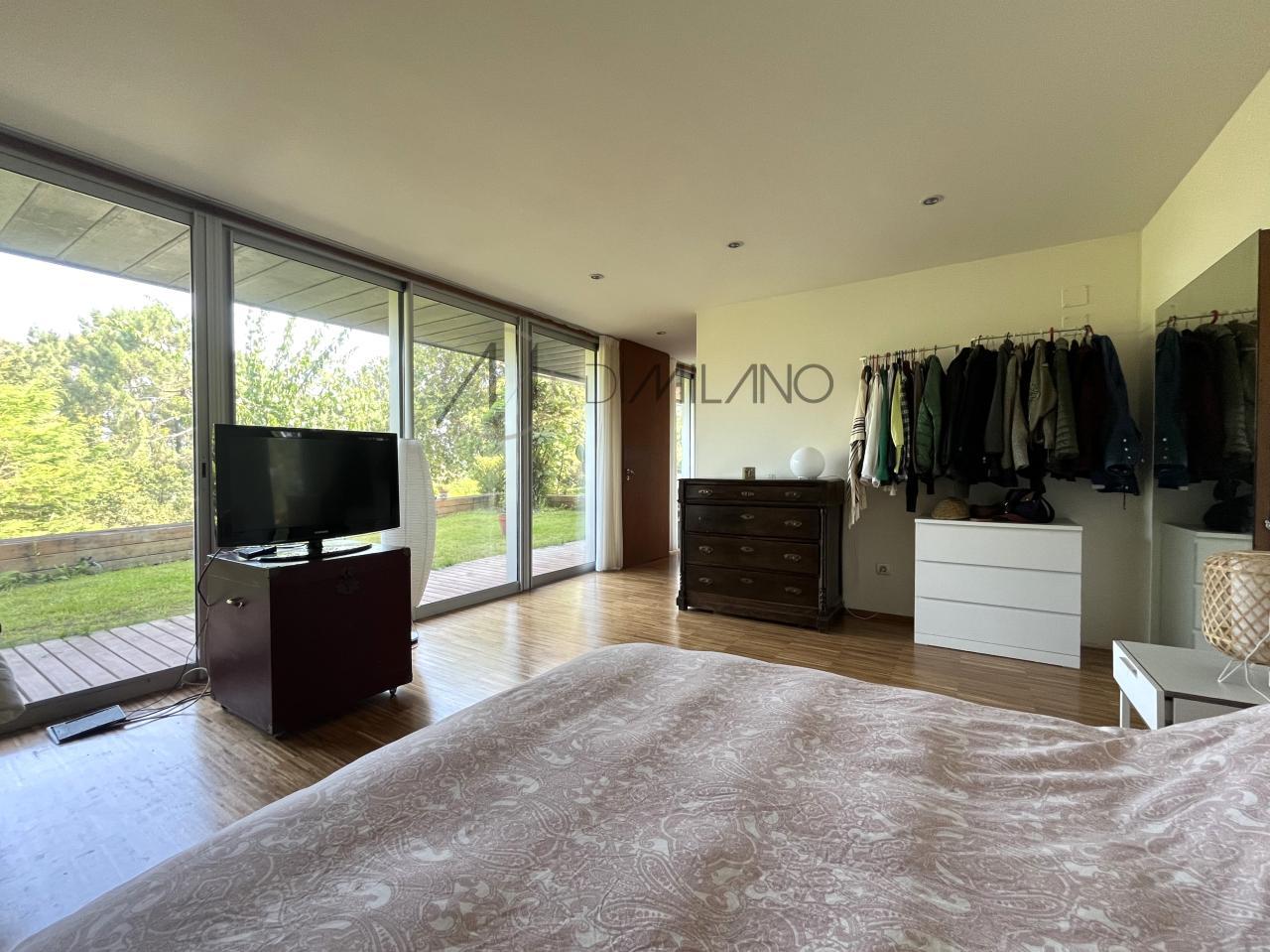 Exclusiva casa de diseño con vistas inmejorables en Nigrán