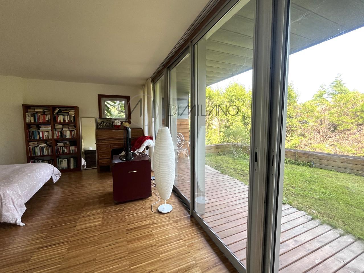 Exclusiva casa de diseño con vistas inmejorables en Nigrán