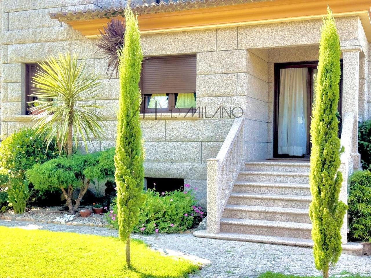 Un hogar con encanto y piscina en Porriño