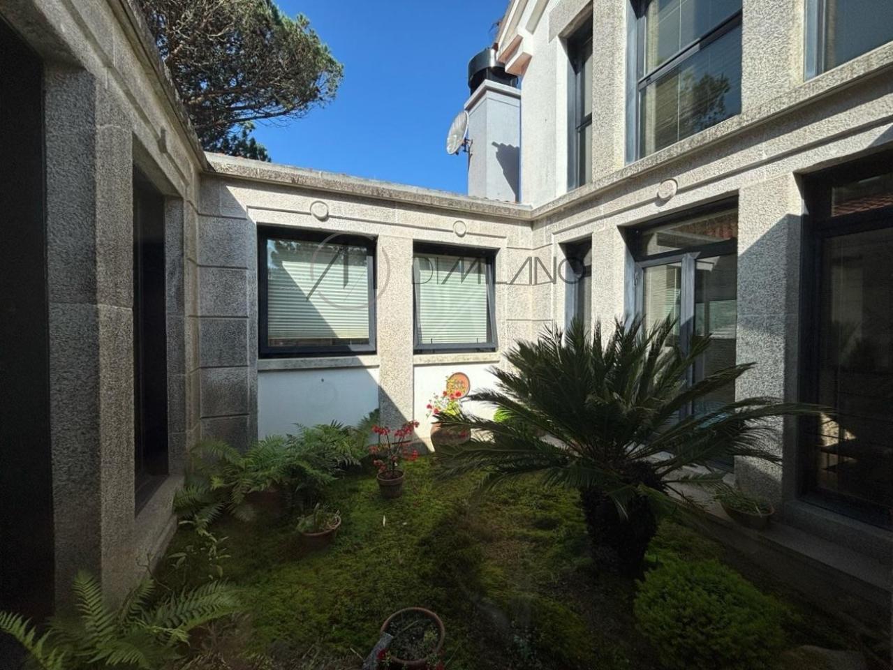 Casa de planta baja con espectaculares vistas al mar