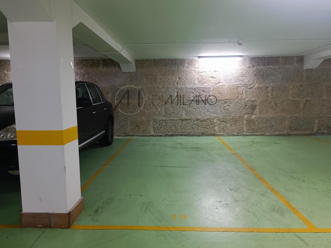 Plaza de garaje amplia y cómoda en Velázquez Moreno