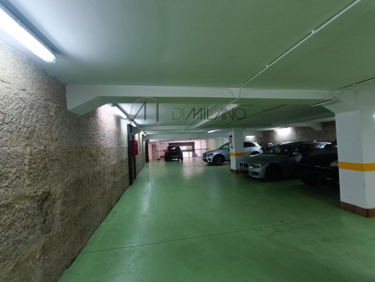 Plaza de garaje amplia y cómoda en Velázquez Moreno