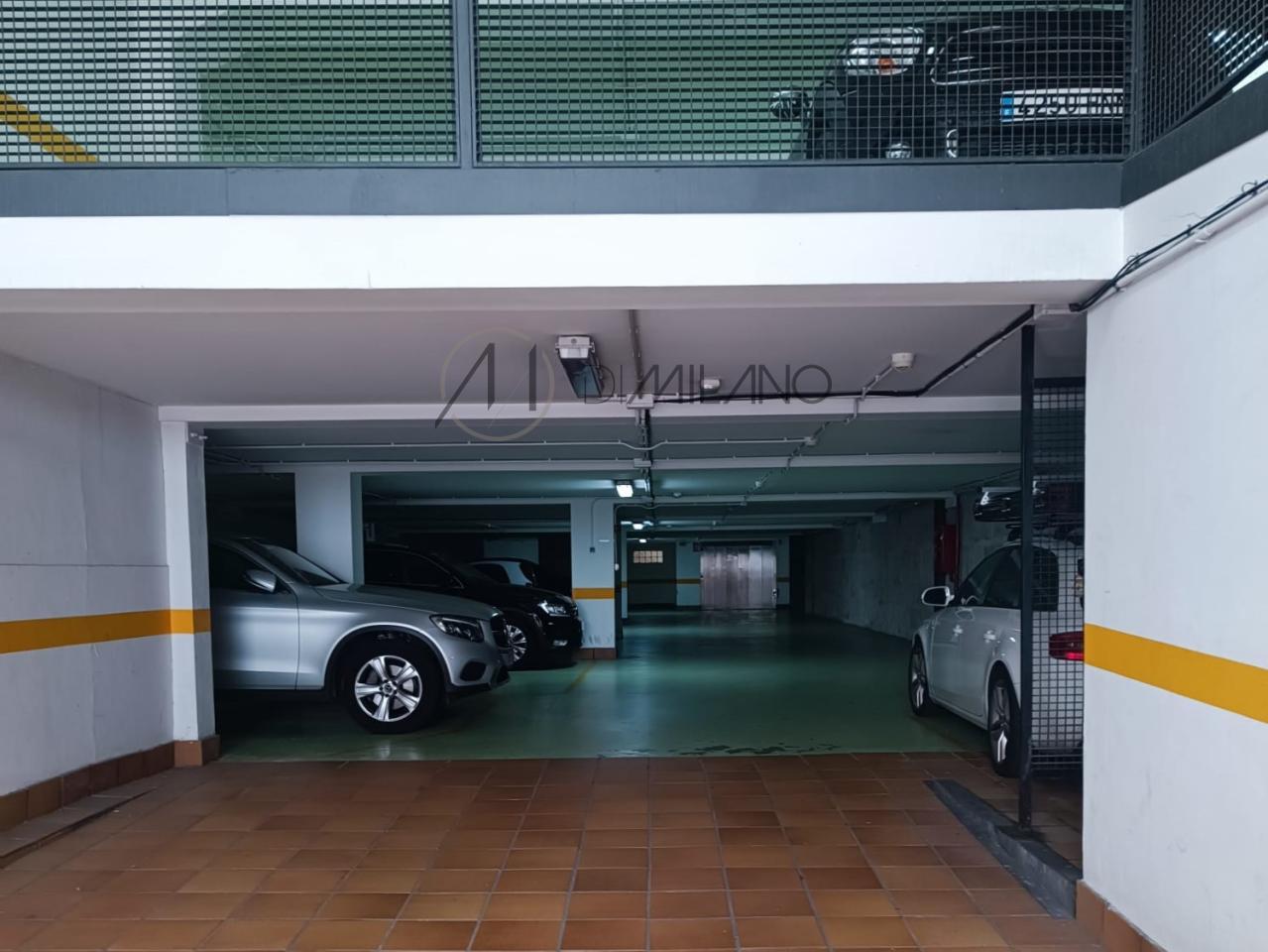 Plaza de garaje amplia y cómoda en Velázquez Moreno