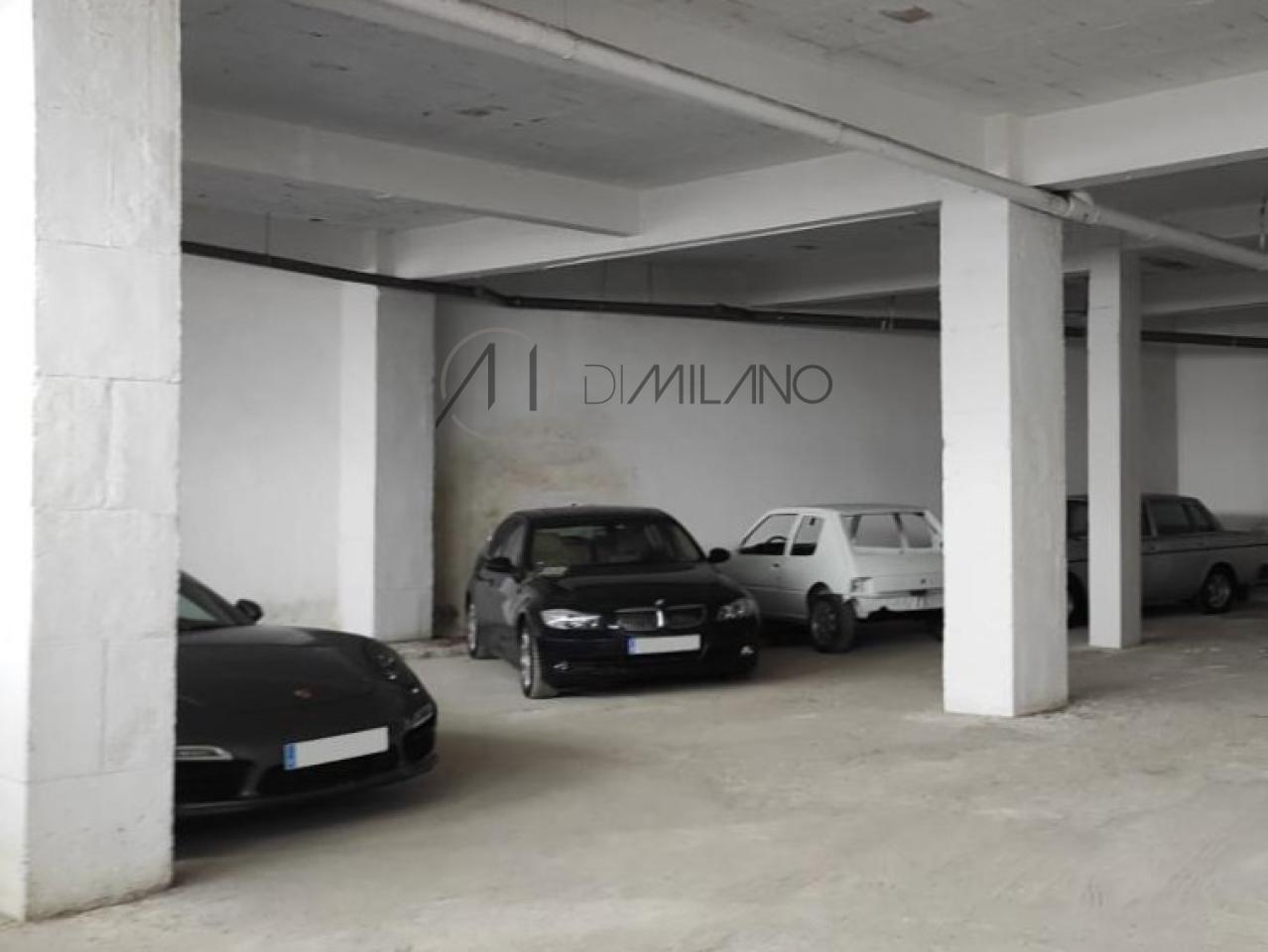 Amplio garaje de 1.074 m2 en la calle Tomás Alonso, en Vigo