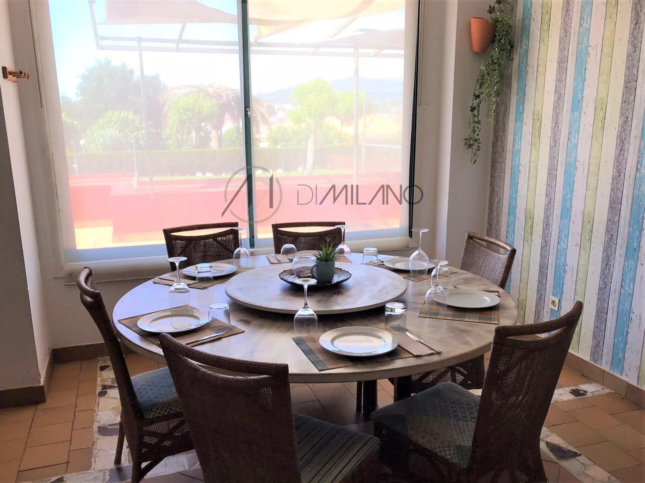 Coqueto Restaurante con preciosa terraza en un entorno tranquilo y exclusivo