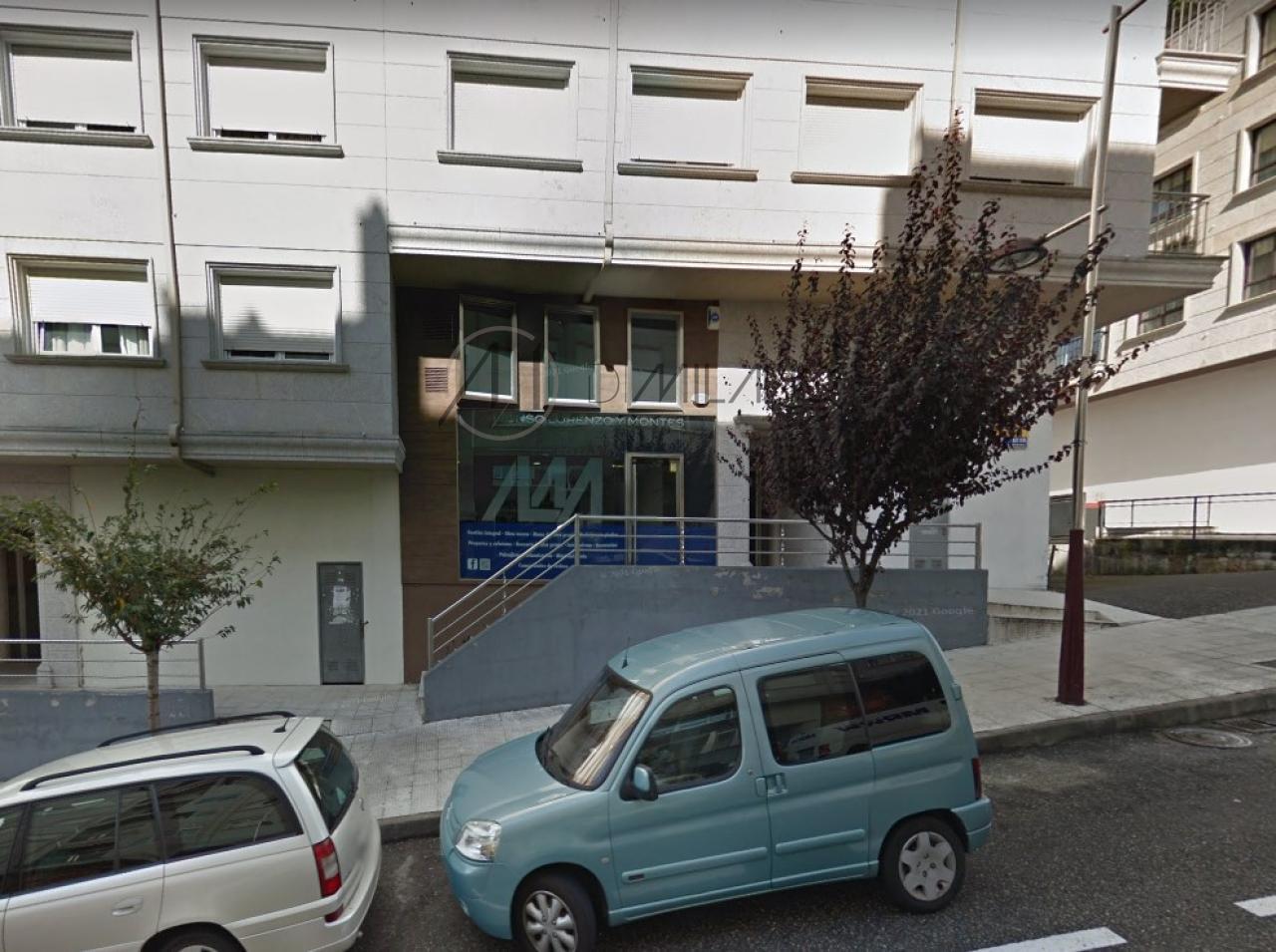 Una oportunidad única de tener un local propio junto al Pabellón Municipal de Porriño