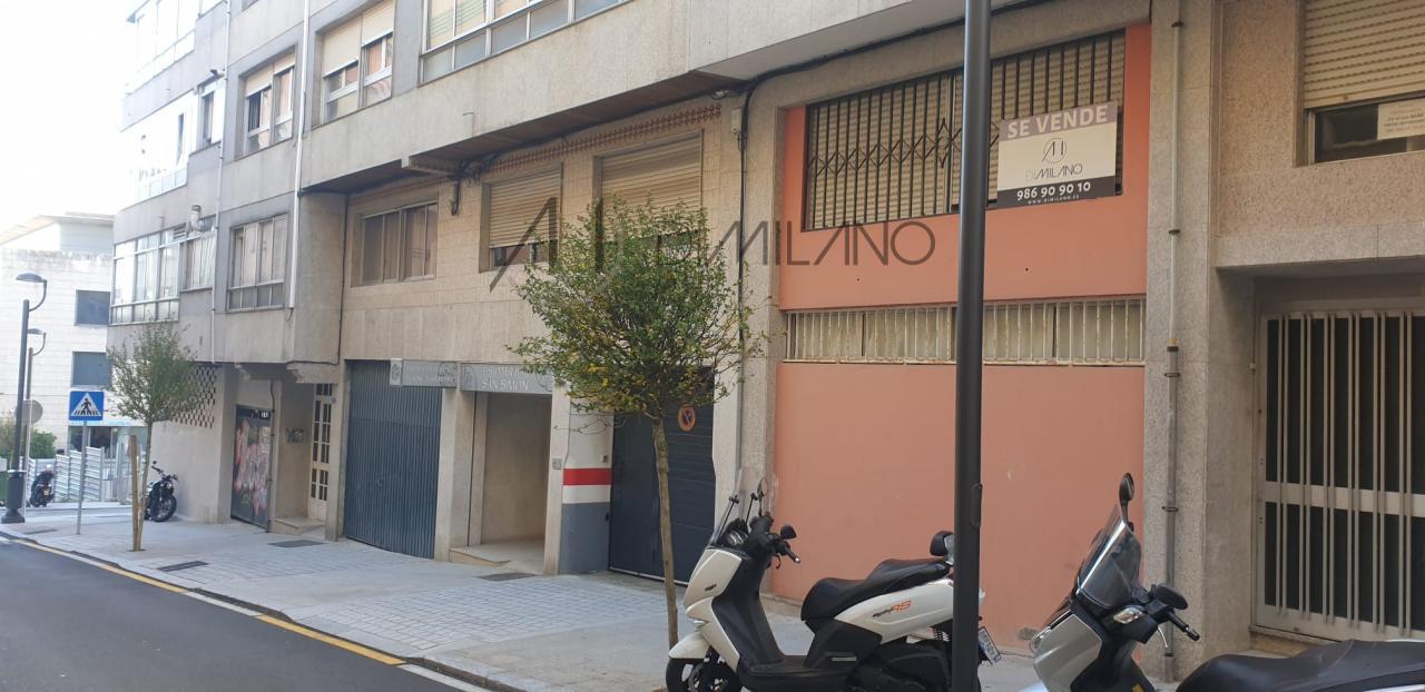 Local comercial próximo al Hospital de Fstima