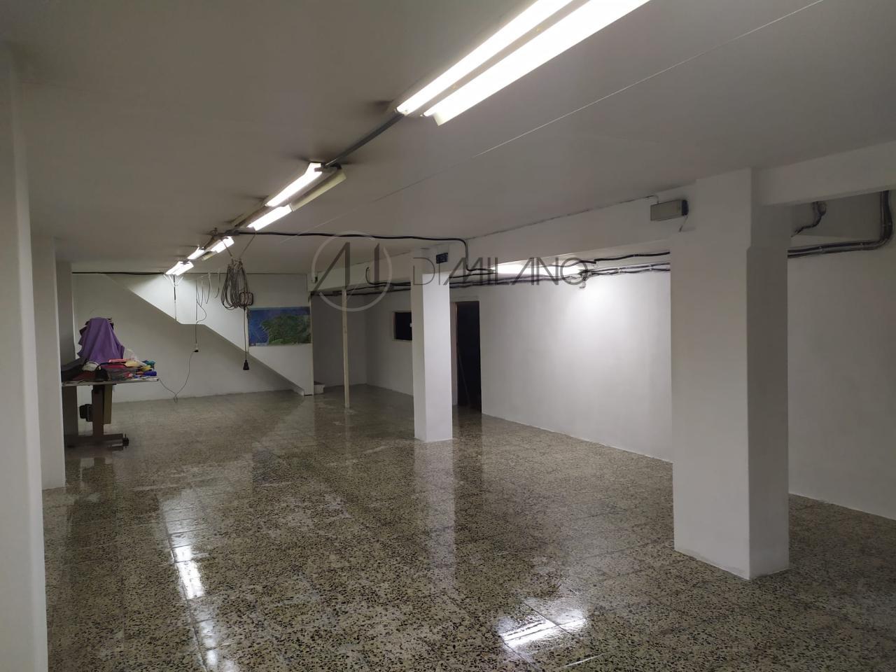 Local comercial próximo al Hospital de Fstima