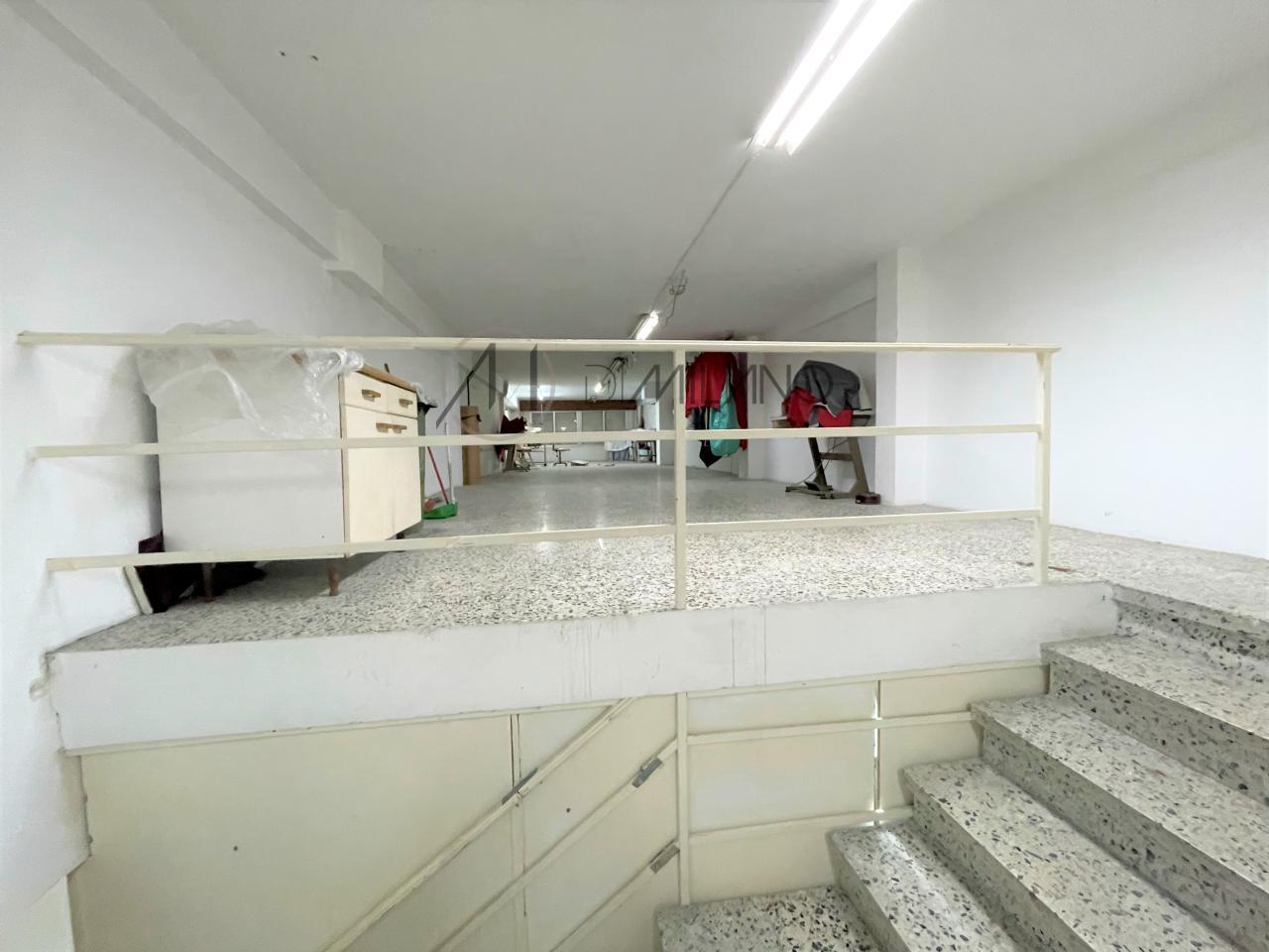 Local comercial próximo al Hospital de Fstima