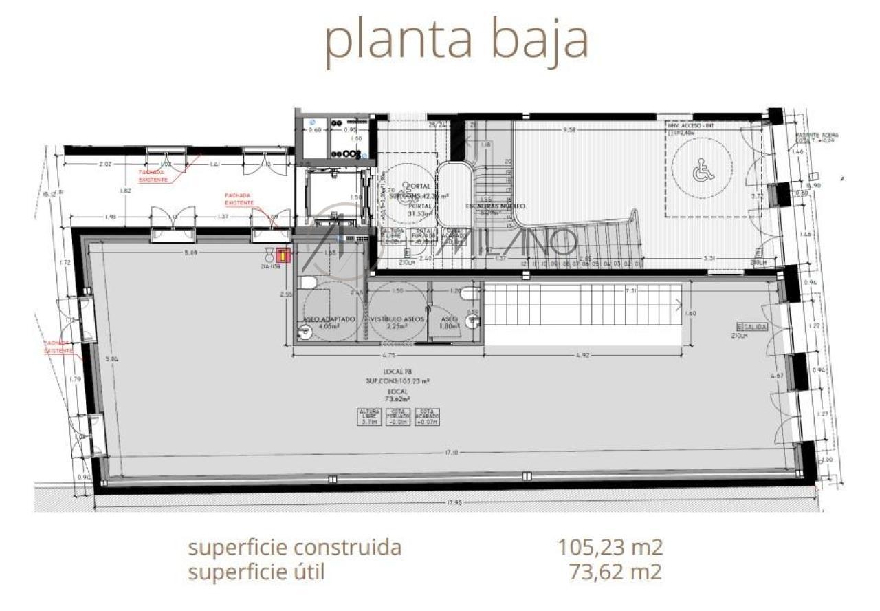Local comercial de 200 m2 en Plaza de Compostela