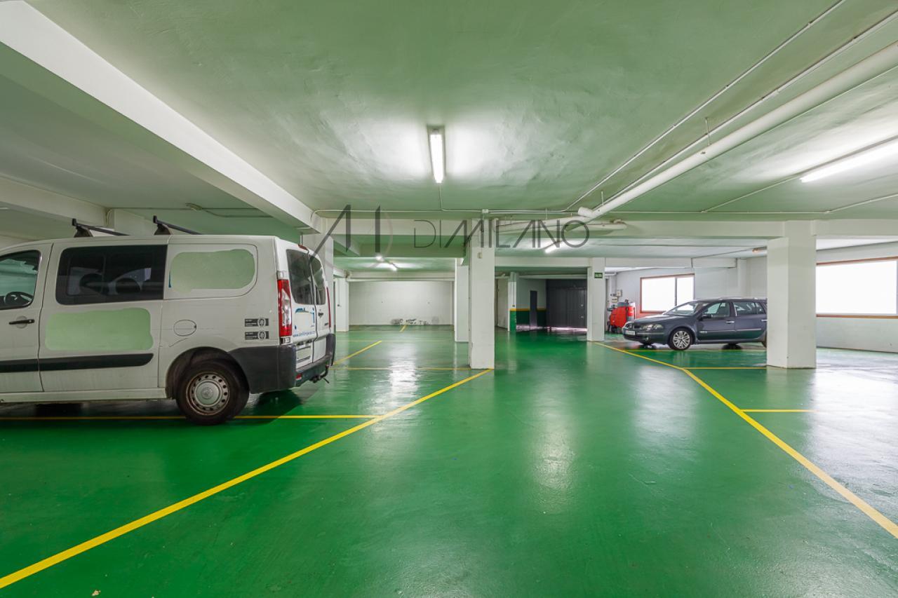 Rentabiliza tu inversión con este amplio y céntrico local con 17 plazas de garaje en pleno centro de Vigo