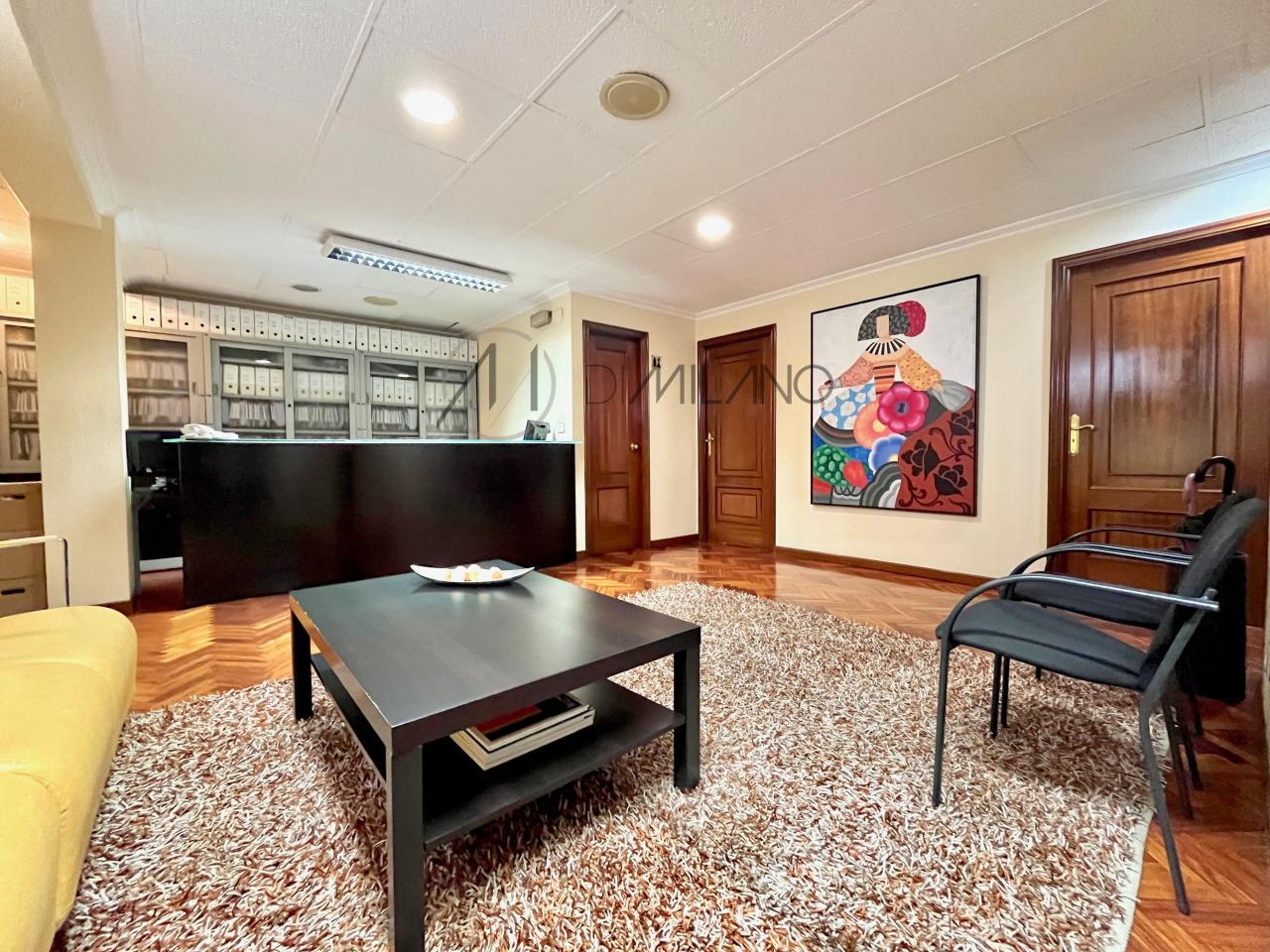Venta de Despacho Profesional en el Corazón de Vigo