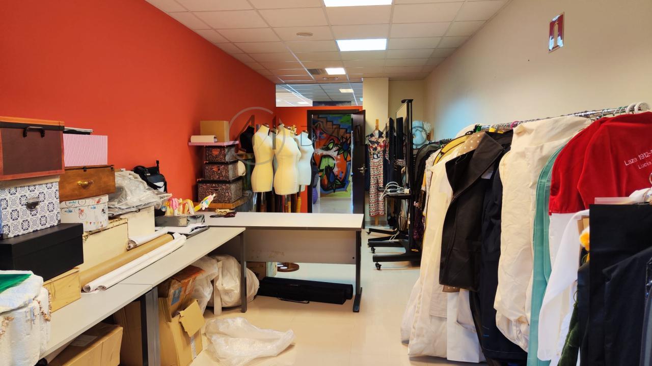 Local Comercial Industrial en Alquiler o Venta