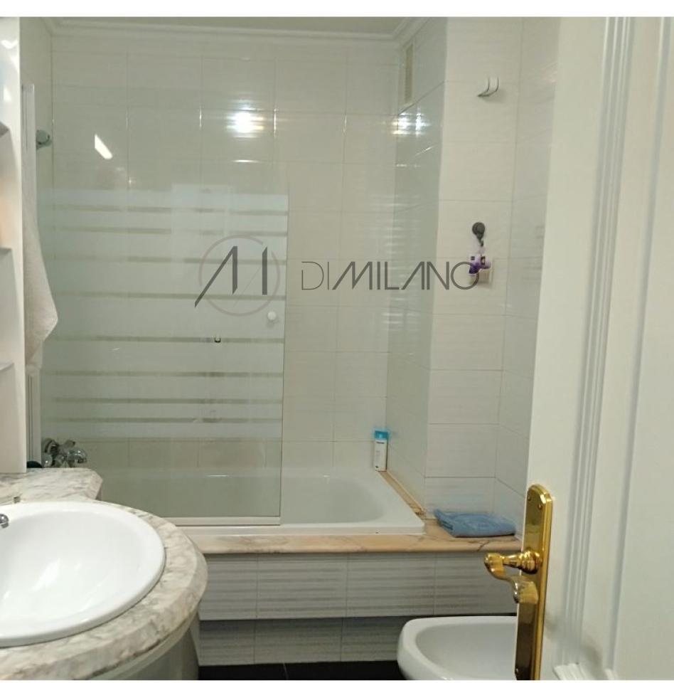 Piso de 3 habitaciones con garaje, a pocos metros del paseo marítimo de Panxón, Nigrán