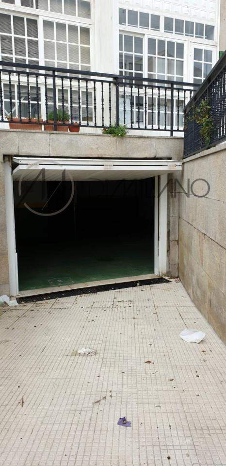 Piso de 3 habitaciones con garaje, a pocos metros del paseo marítimo de Panxón, Nigrán