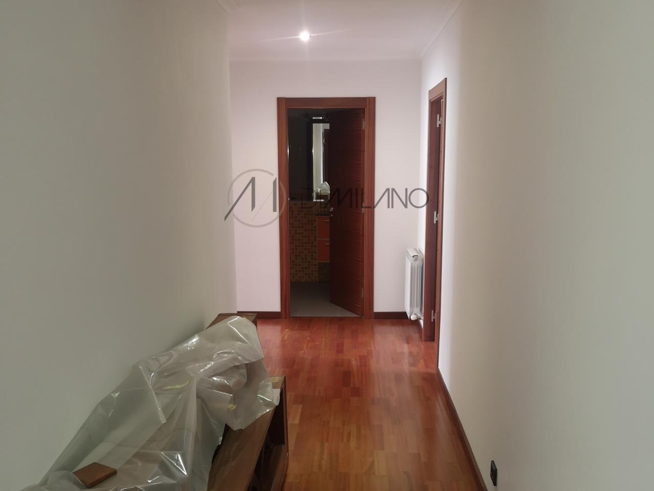 Piso de 221 m2 exterior y con vistas al mar, en la de zona Plaza de América