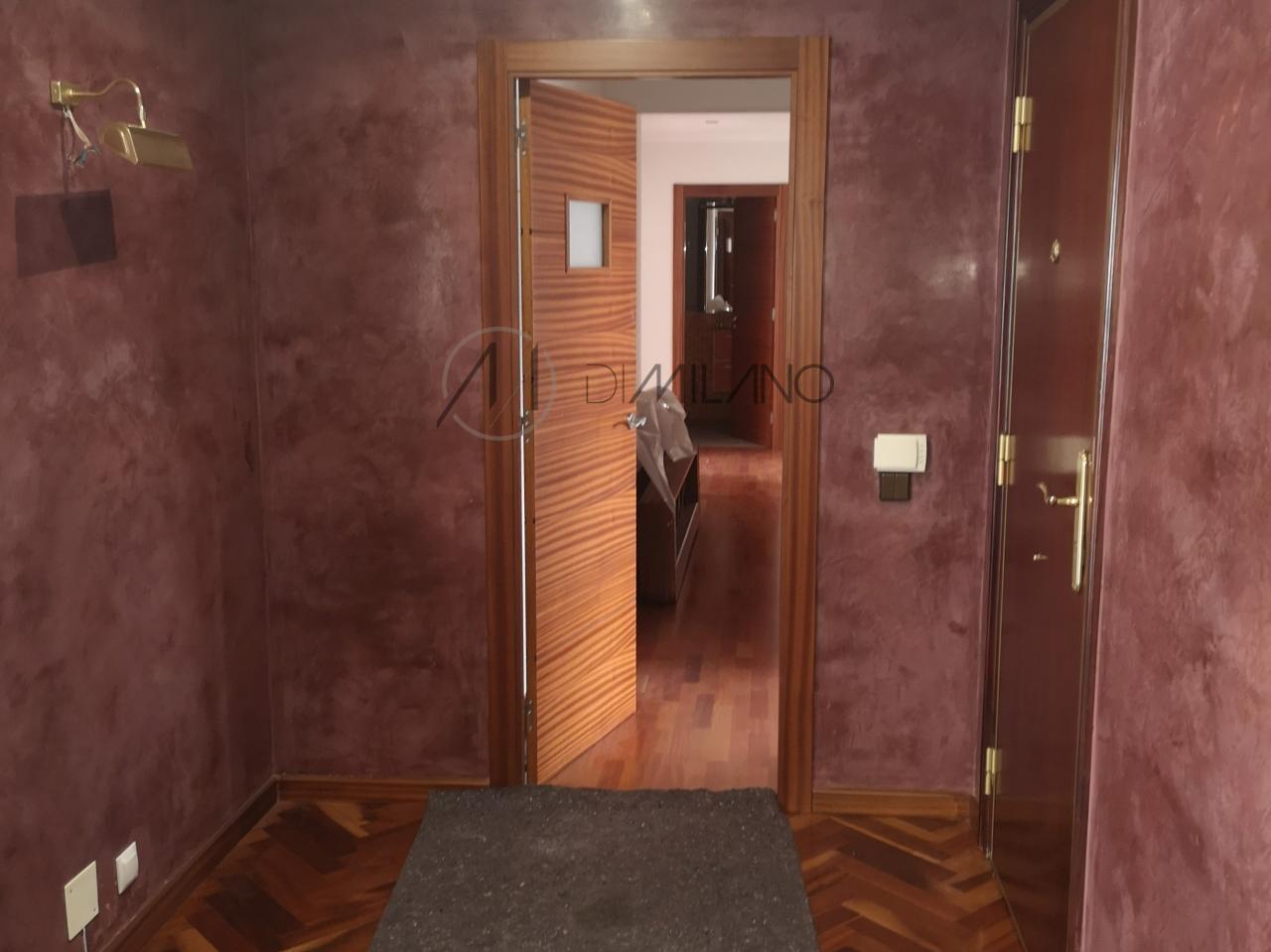 Piso de 221 m2 exterior y con vistas al mar, en la de zona Plaza de América