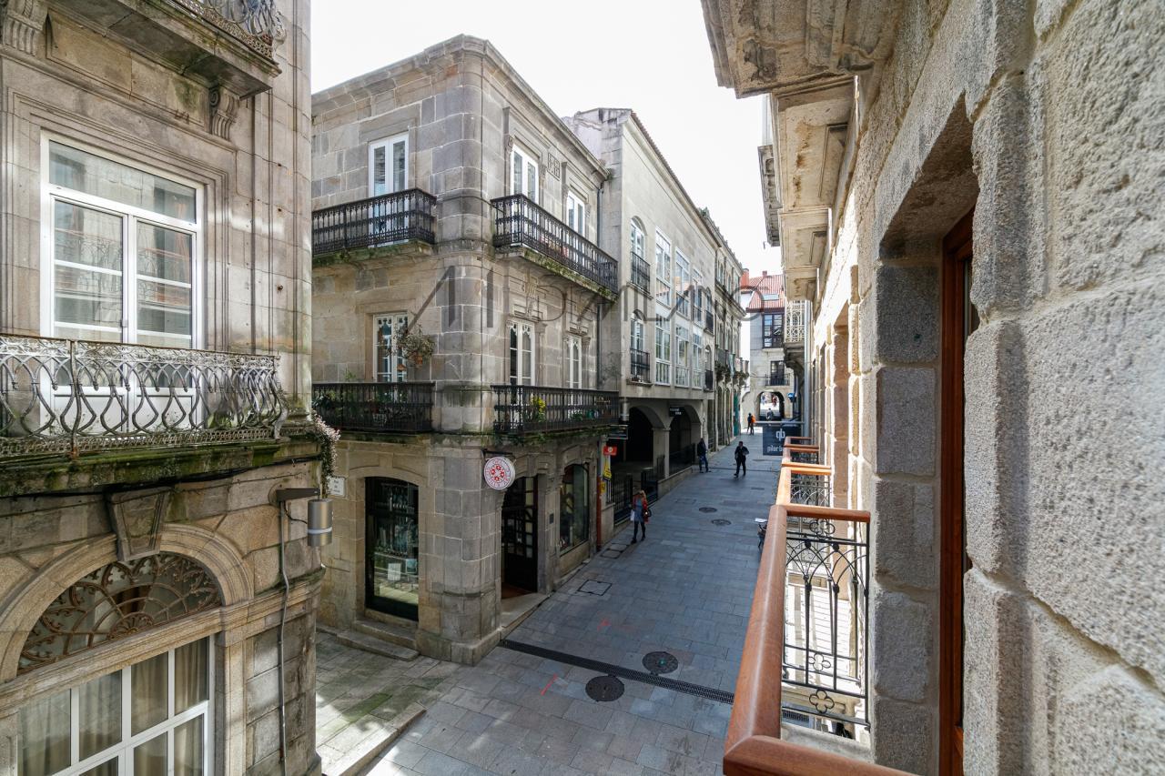 Descubre este magnífico piso en el centro histórico y financiero de la ciudad Vigo