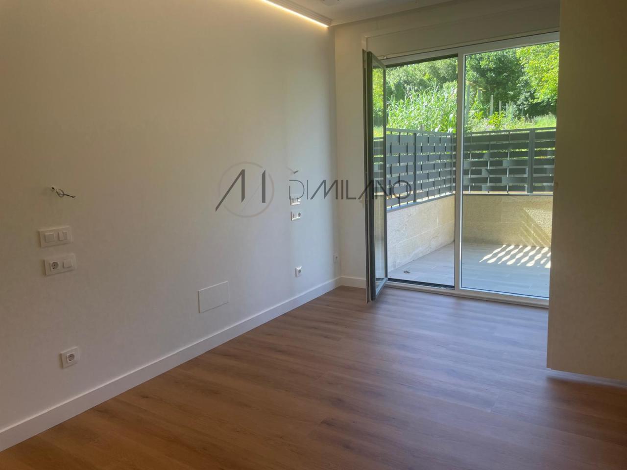 Piso con Terraza en Planta Baja en Sanxenxo