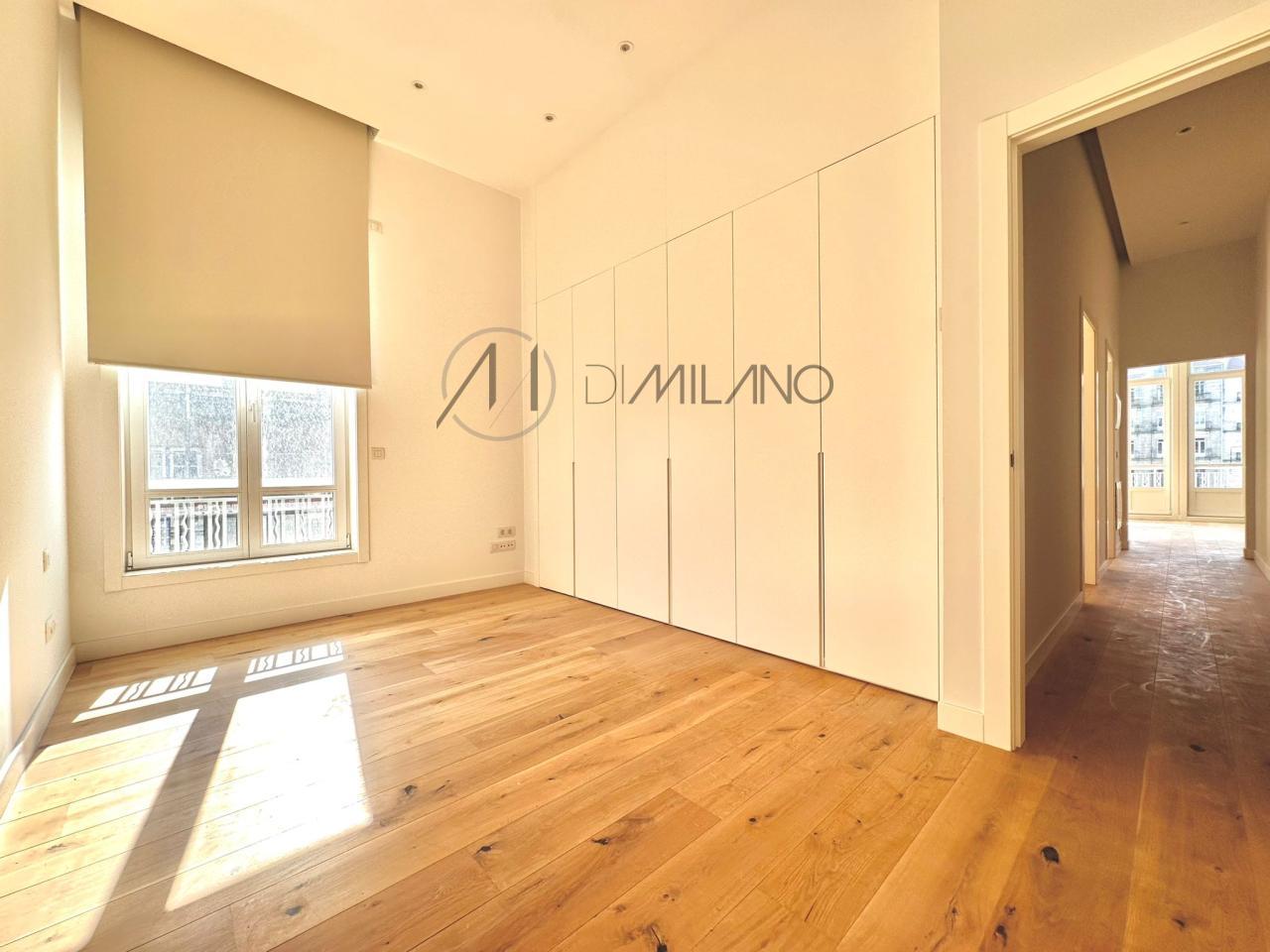 Exclusivo Piso en el Corazón de Vigo: Elegancia Histórica con Comodidades Modernas