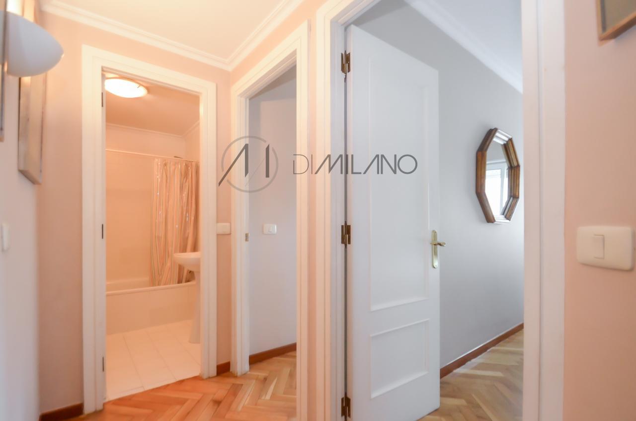 Amplia vivienda, con garaje y trasero, de 280 m2 en Bouzas, Vigo