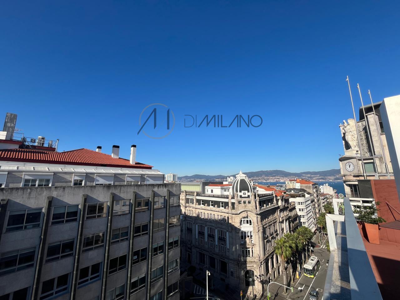 Ático con terraza en el centro financiero de la ciudad de Vigo.