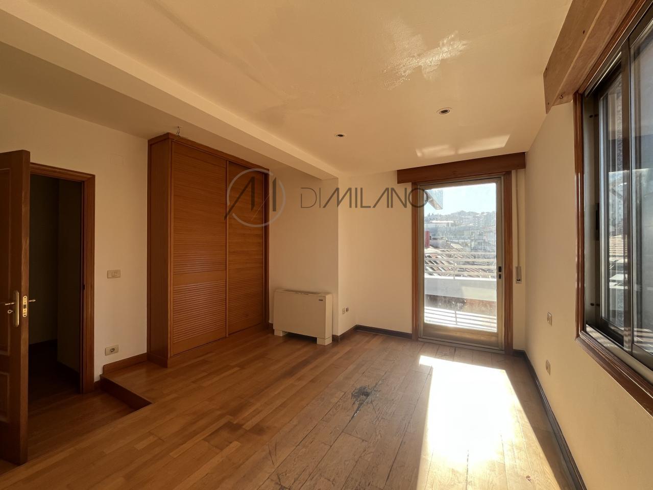 Ático con terraza en el centro financiero de la ciudad de Vigo.