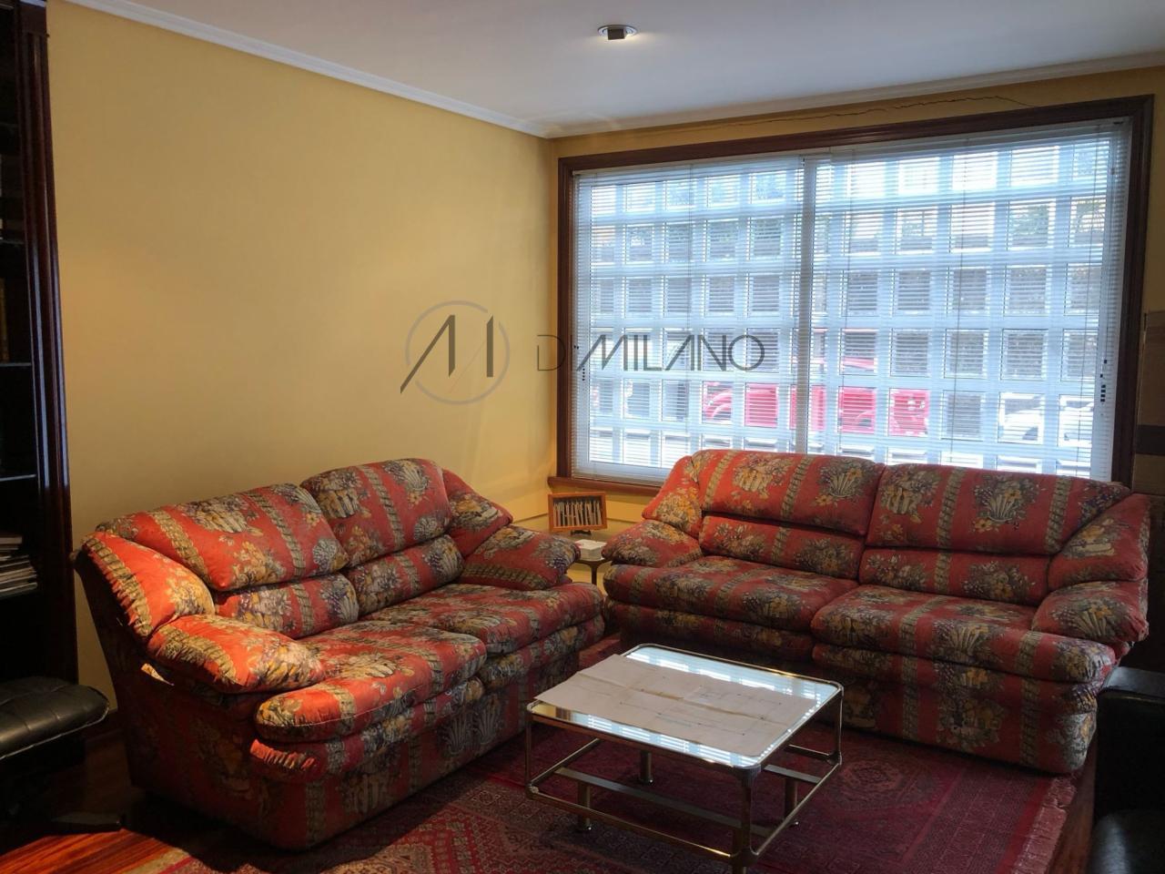 Vivienda con negocio de cafetería en Meira (Moaña): Un lugar con encanto y potencial.
