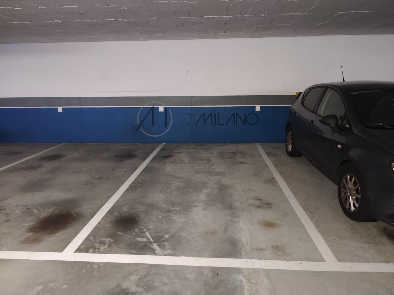 Oportunidad de inversión: piso con garaje y piscina en Vigo.