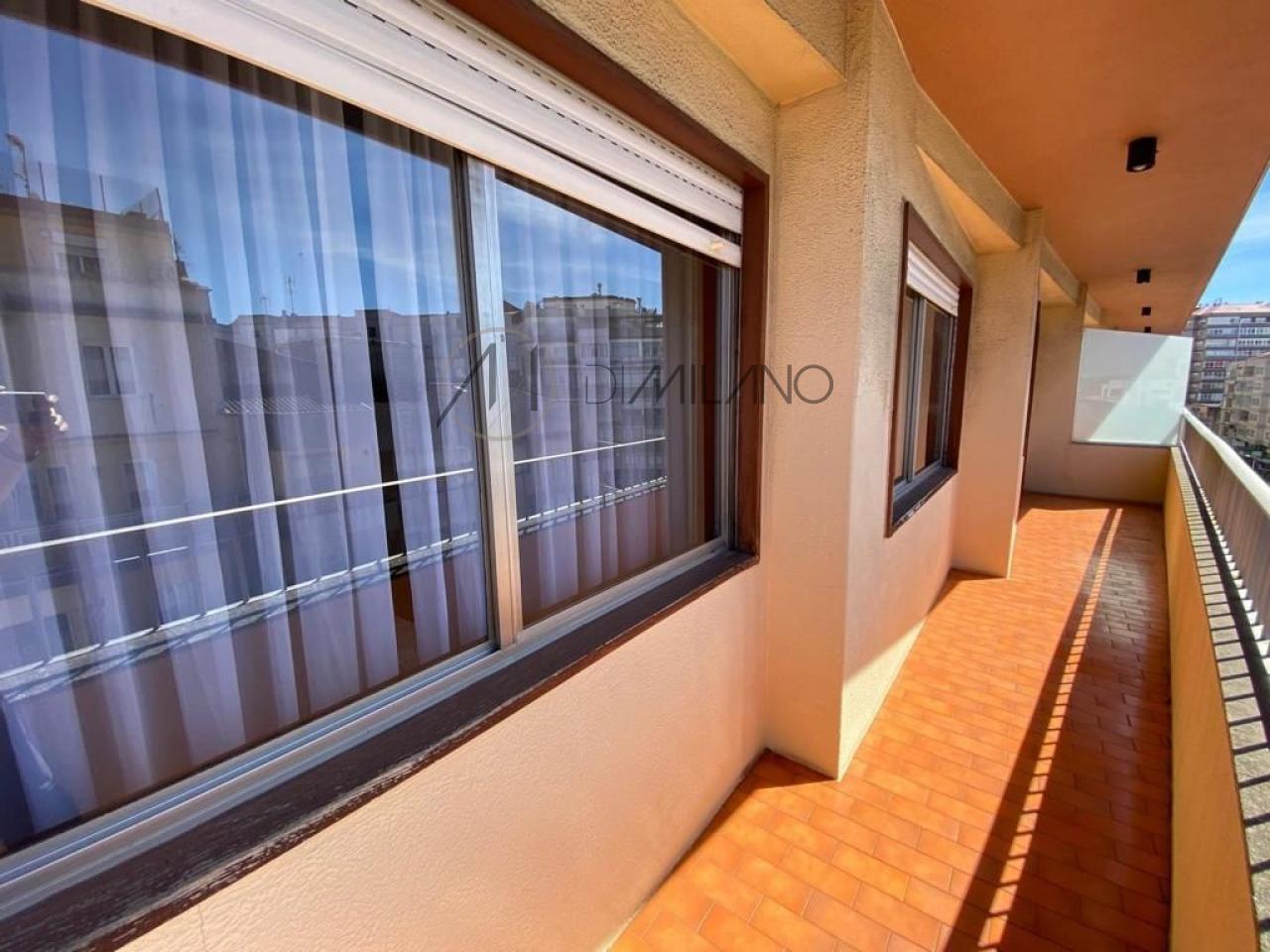 Piso amueblado de alquiler de 4 habitaciones en Urzaiz