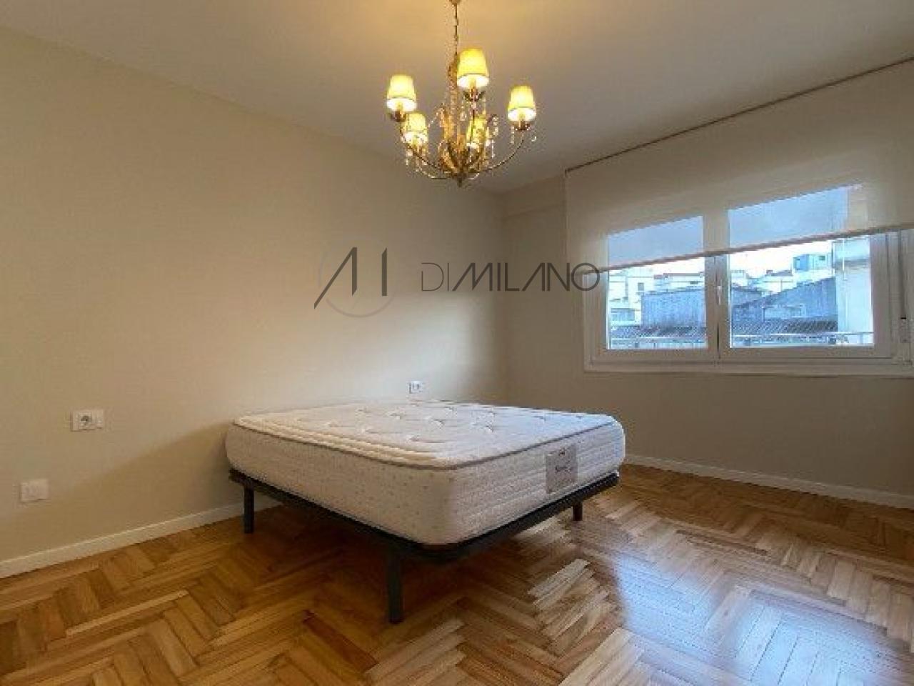 Piso amueblado de alquiler de 4 habitaciones en Urzaiz
