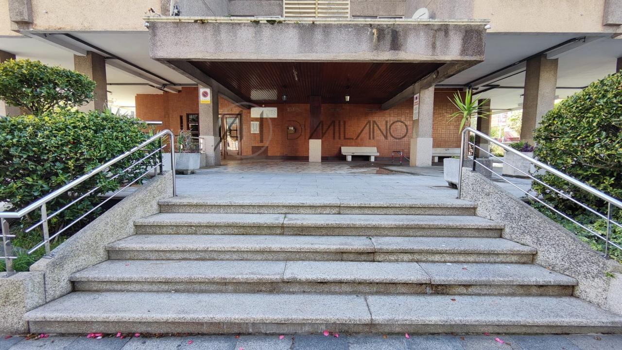 Piso amplio con garaje y trastero en el corazón de Coia.