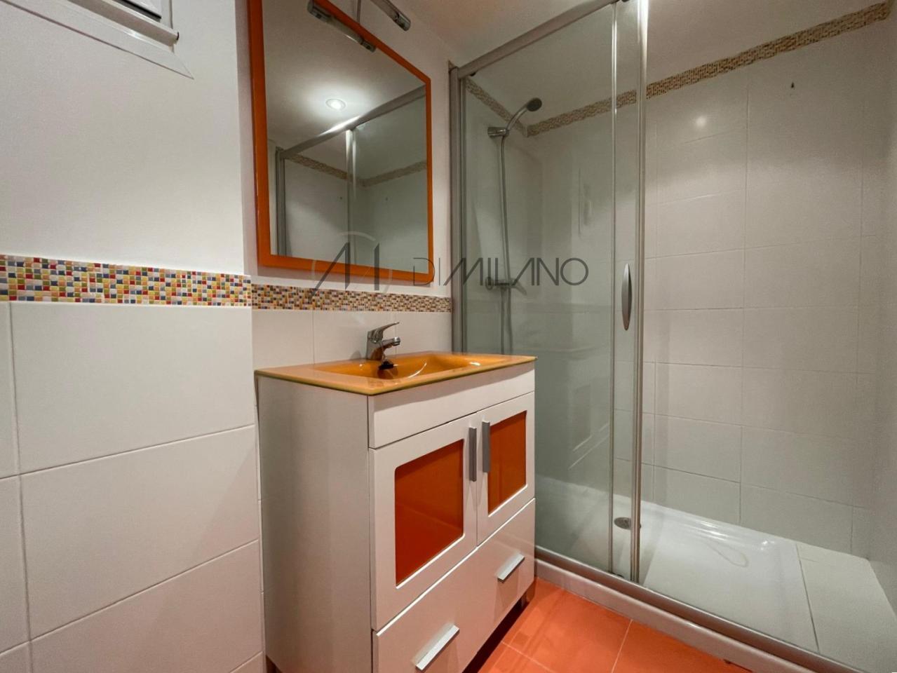 Diseña tu nuevo hogar en este amplio piso con garaje