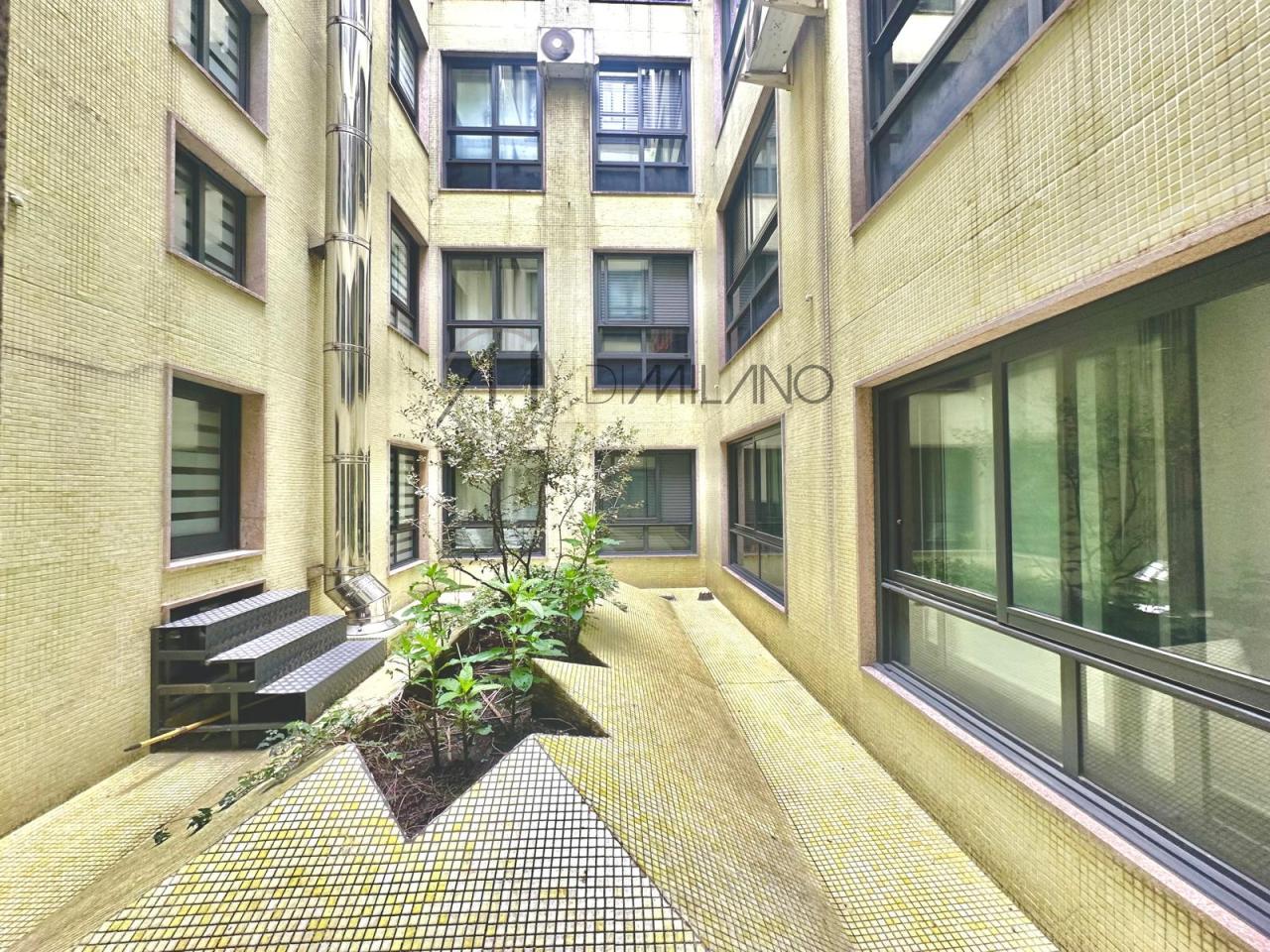 ¡EXCELENTE INVERSIÓN EN EL CENTRO DE VIGO!