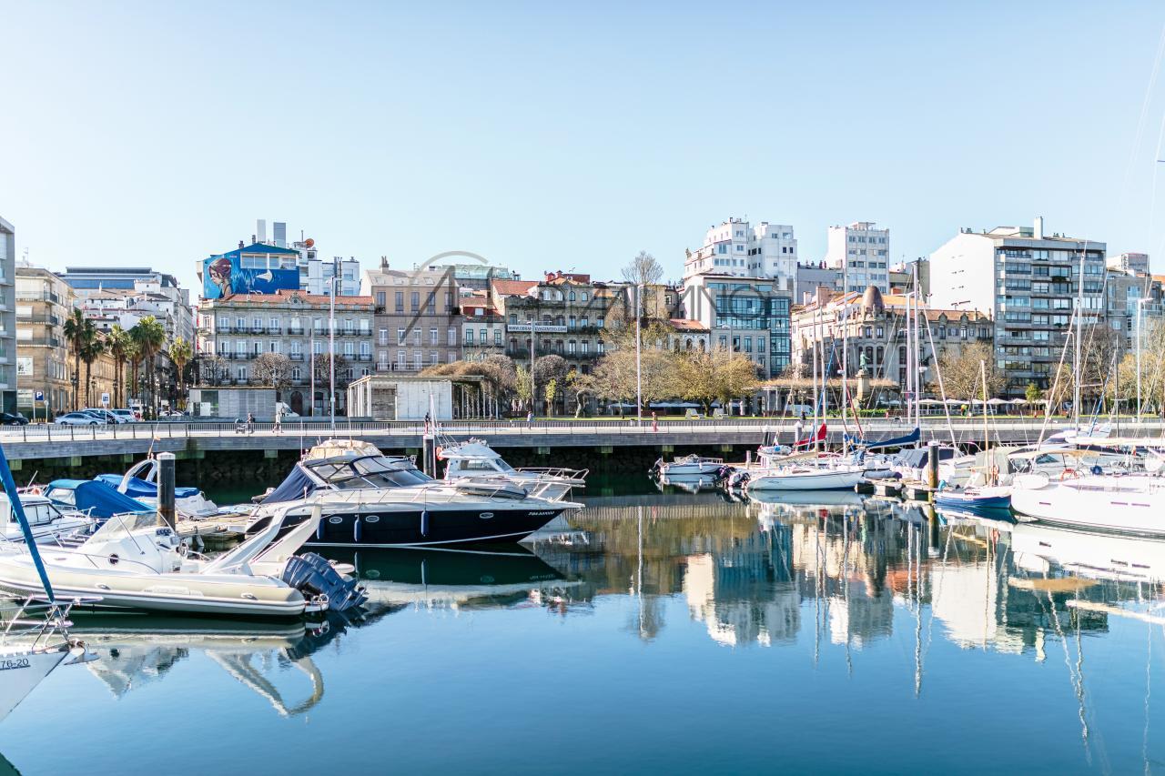 Exclusiva Promoción Residencial en Montero Ríos 36, Vigo