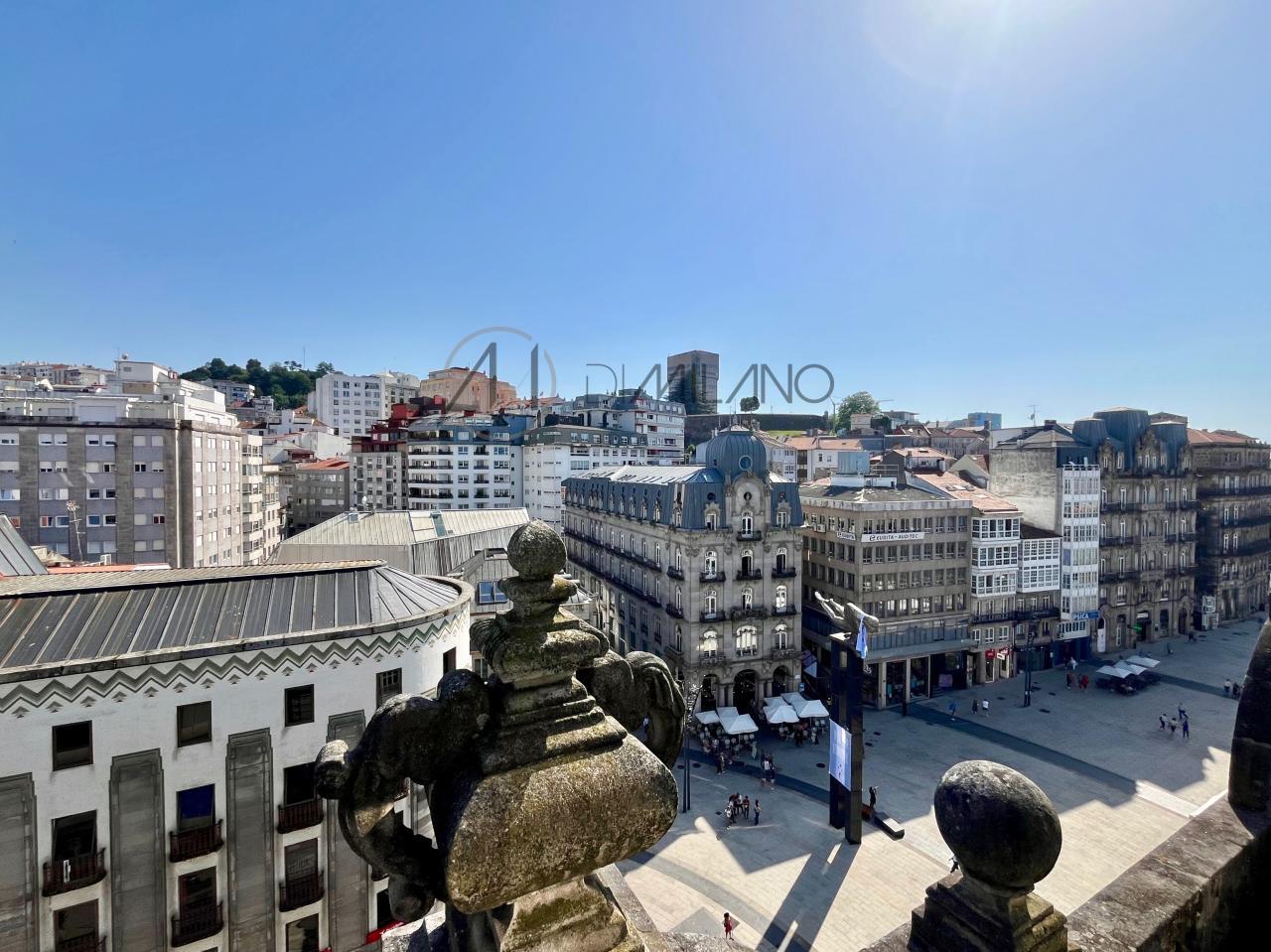 Exclusivo ático en dúplex en el Edificio El Moderno, Vigo