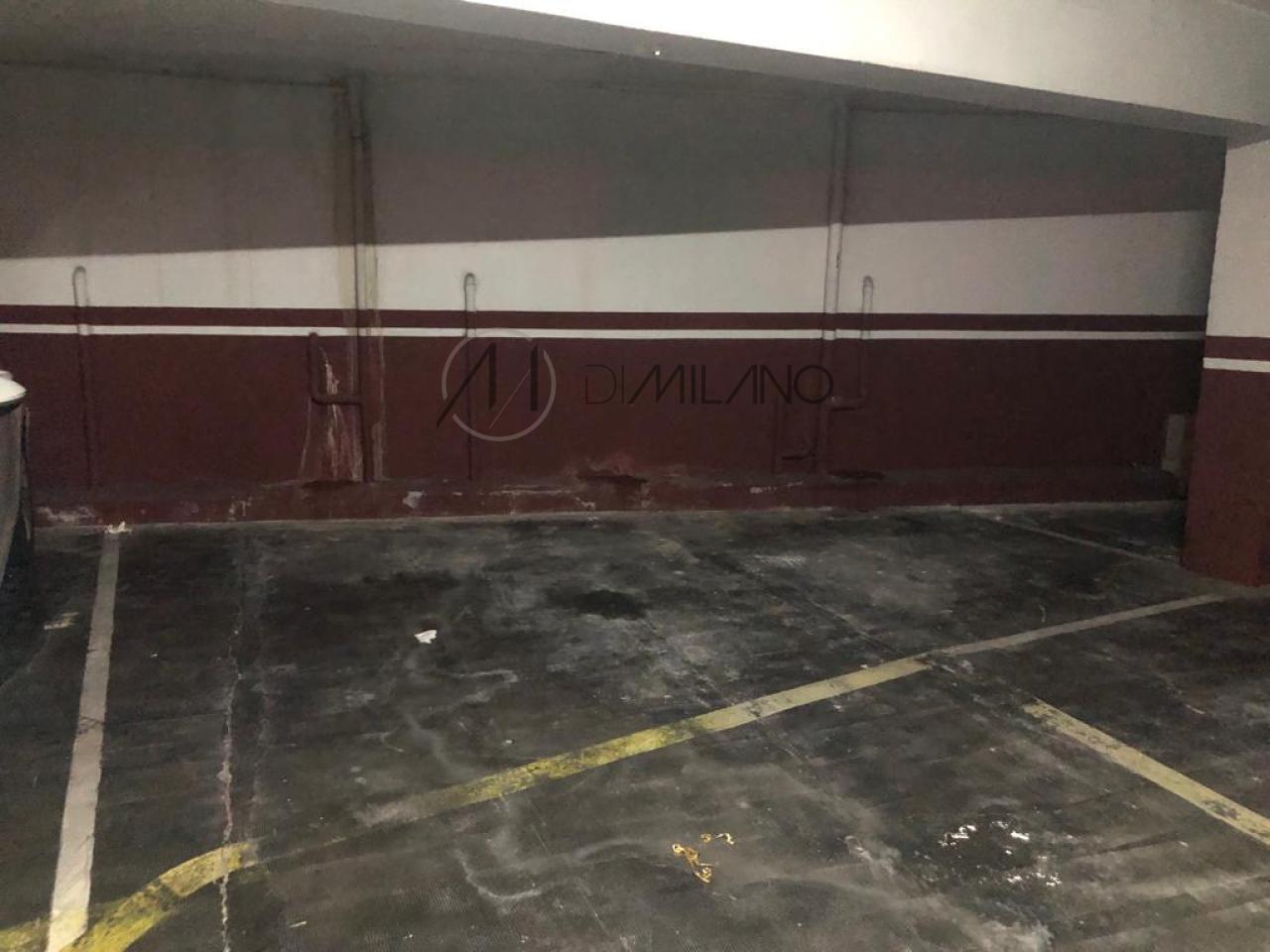 Piso exterior, con terraza y garaje, en el centro de la ciudad